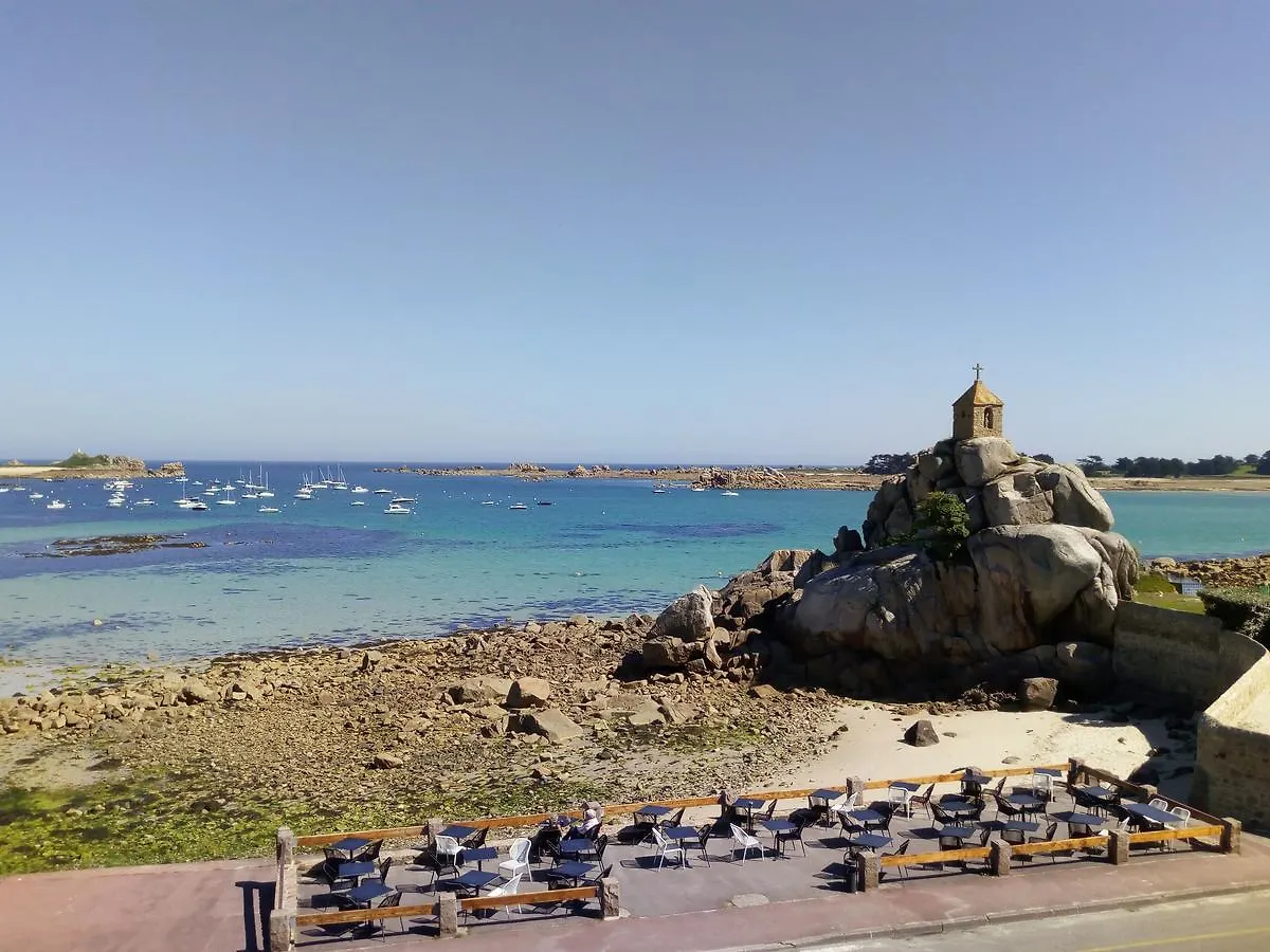 Grand Hotel De Port Blanc Penvénan